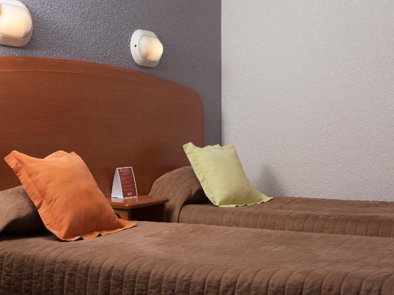 Brit Hotel Essentiel Tours Nord מראה חיצוני תמונה