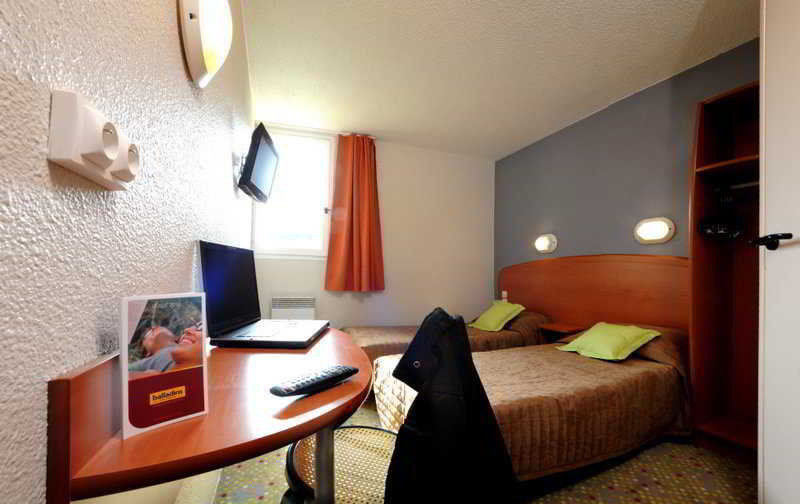 Brit Hotel Essentiel Tours Nord מראה חיצוני תמונה